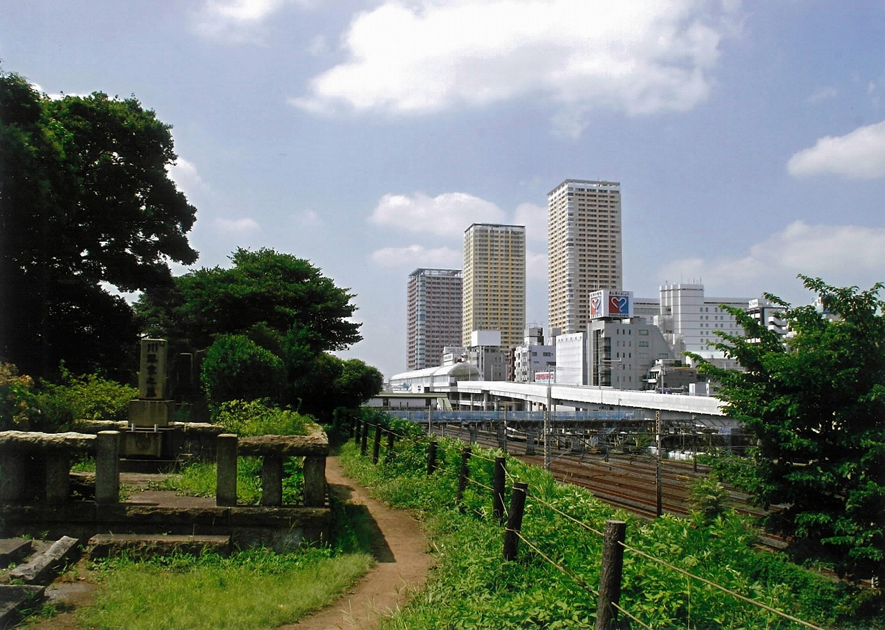 東京都荒川区にあるUR賃貸住宅 サンマークシティ日暮里ステーションポートタワーの周辺写真 3/9