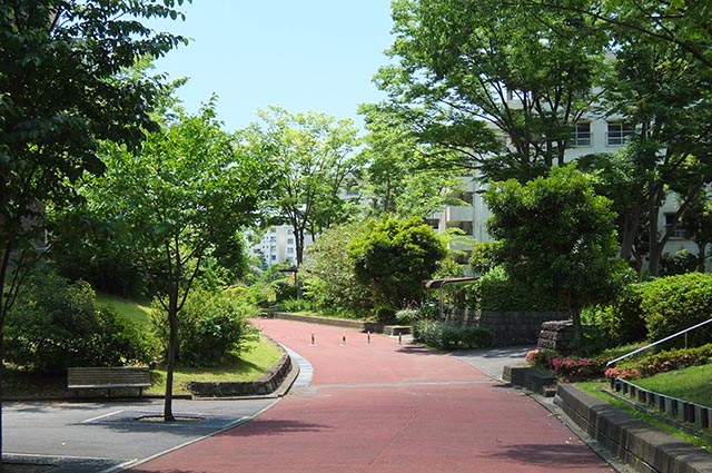 東京都八王子市にあるUR賃貸住宅 館ヶ丘の周辺写真 3/27