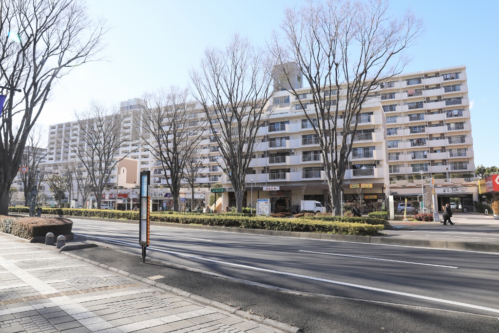 埼玉県所沢市にあるUR賃貸住宅 所沢パークタウン駅前通りの周辺写真 3/19