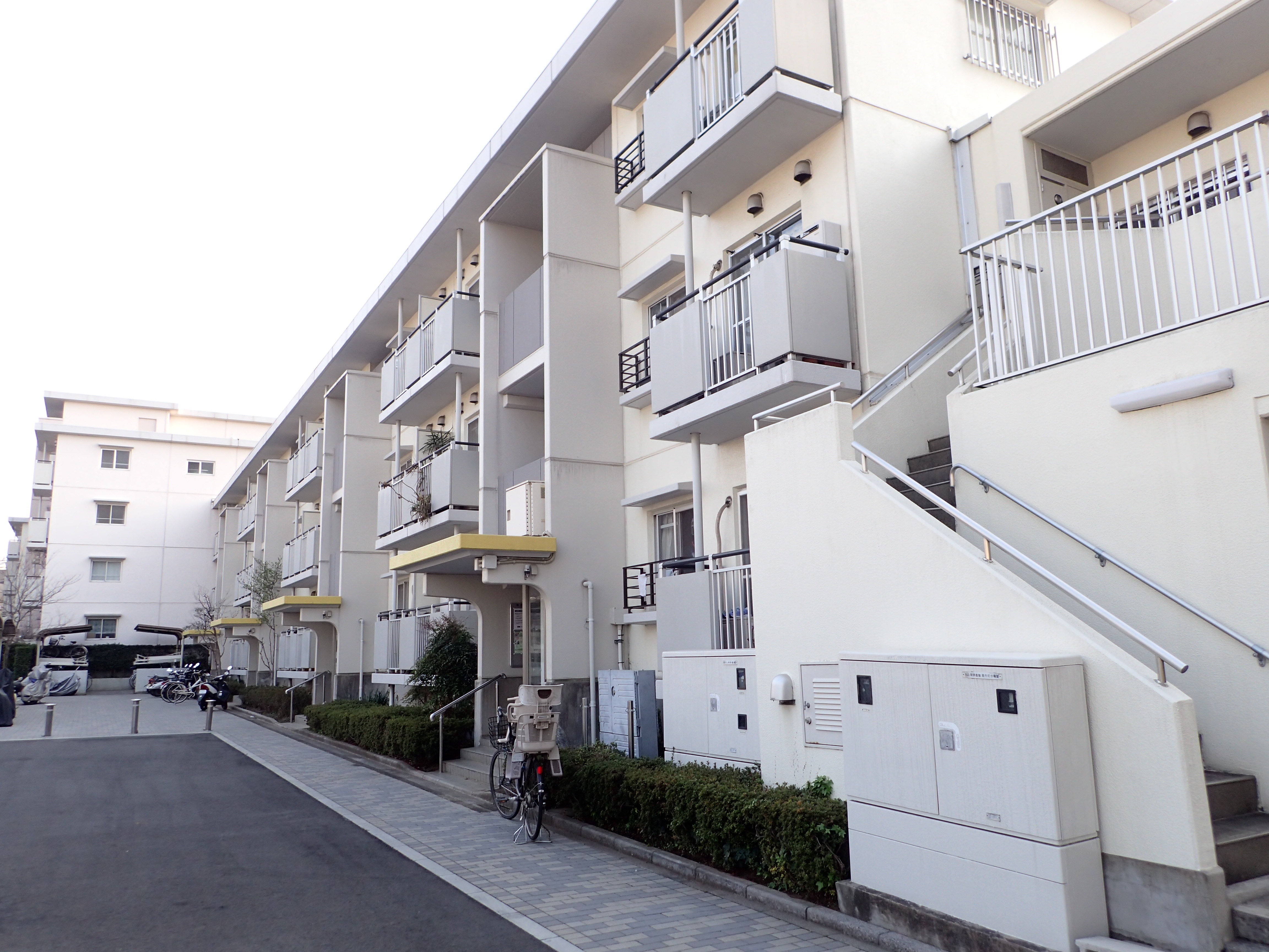 東京都練馬区にあるUR賃貸住宅 グリーンプラザ高松＜光が丘＞の周辺写真 2/11