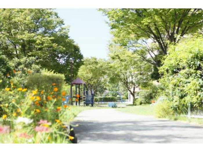 大阪府吹田市にあるUR賃貸住宅 千里青山台の周辺写真 3/17