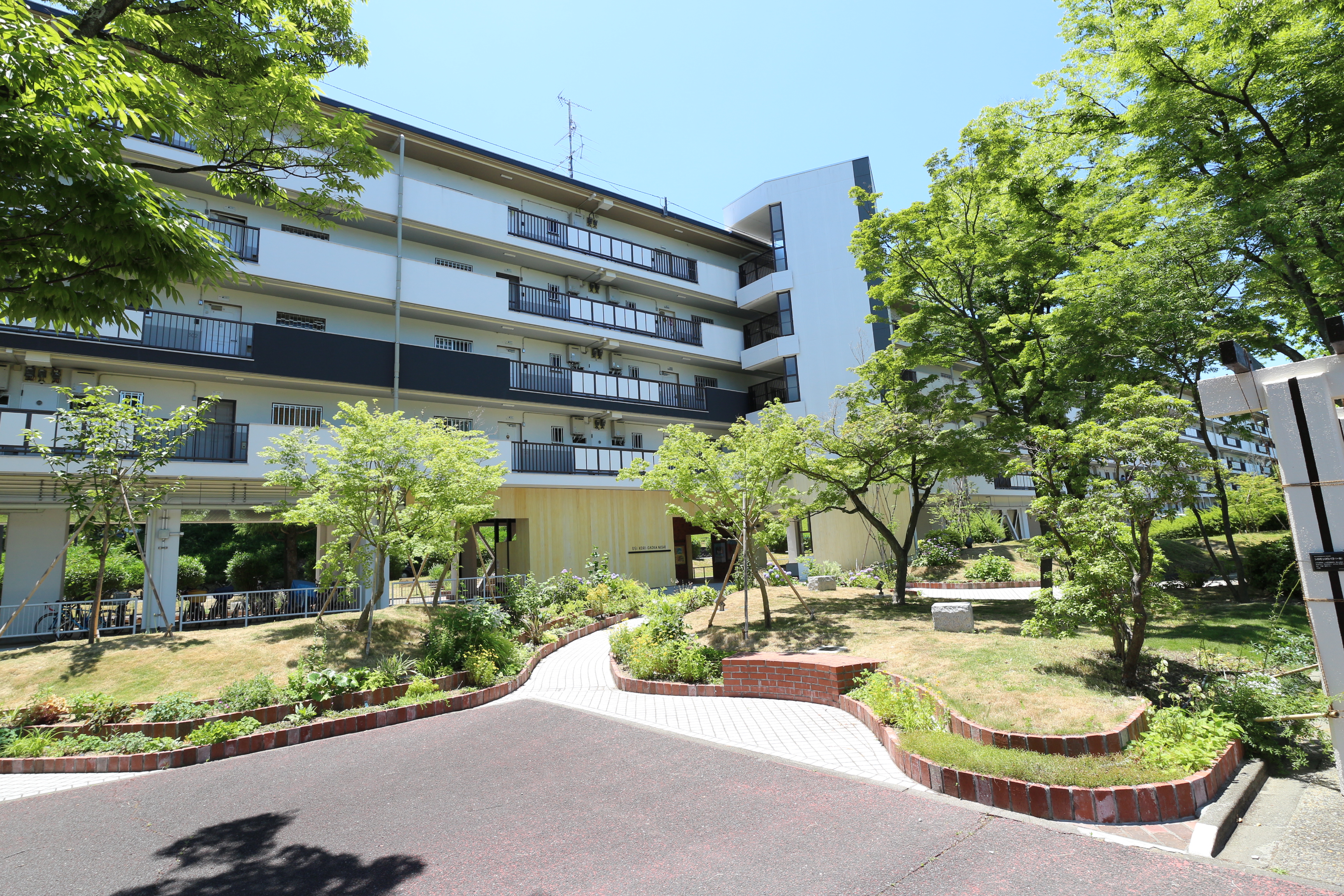 大阪府枚方市にあるUR賃貸住宅 香里ヶ丘東（香里（Ｅ地区））の周辺写真 3/18