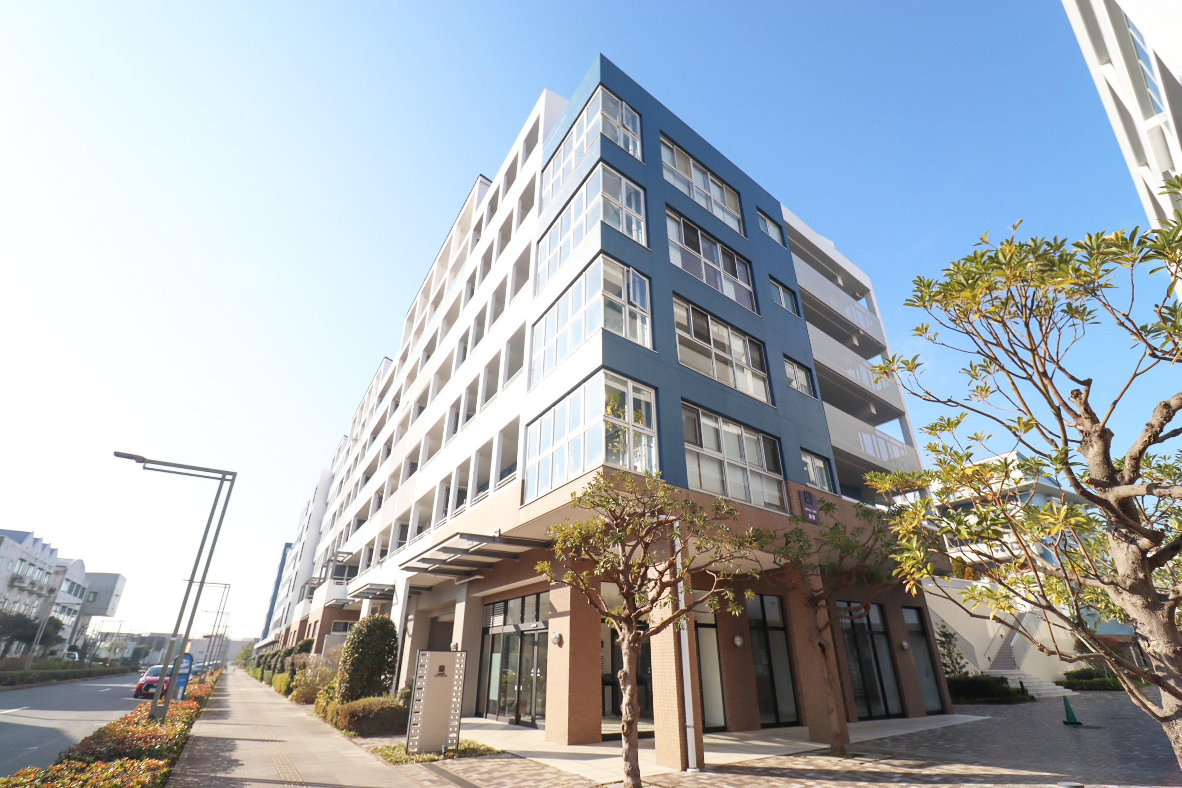 千葉県千葉市美浜区にあるUR賃貸住宅 幕張ベイタウンパティオス２２番街の周辺写真 2/11