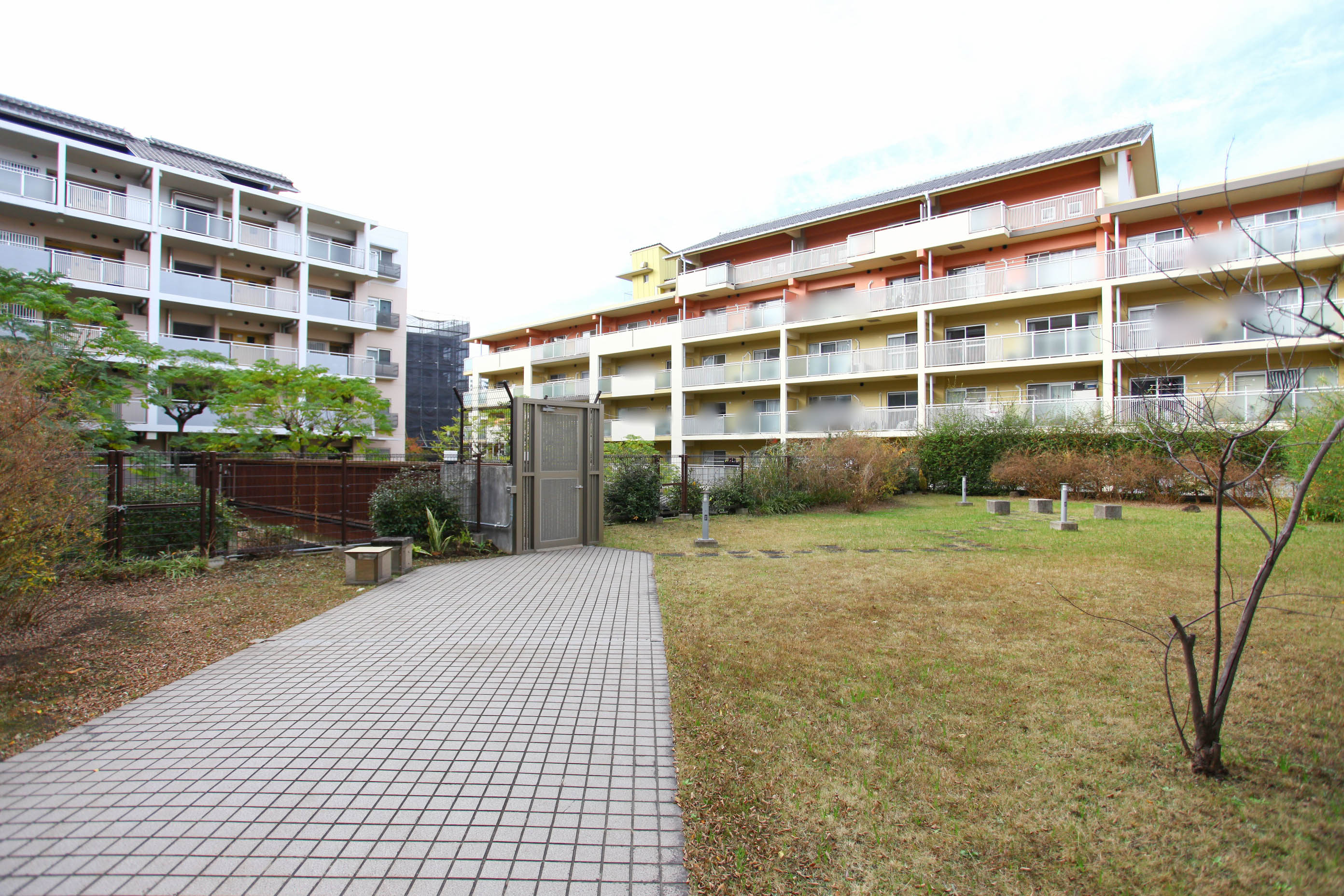 千葉県千葉市美浜区にあるUR賃貸住宅 幕張ベイタウンパティオス１５番街の周辺写真 4/11