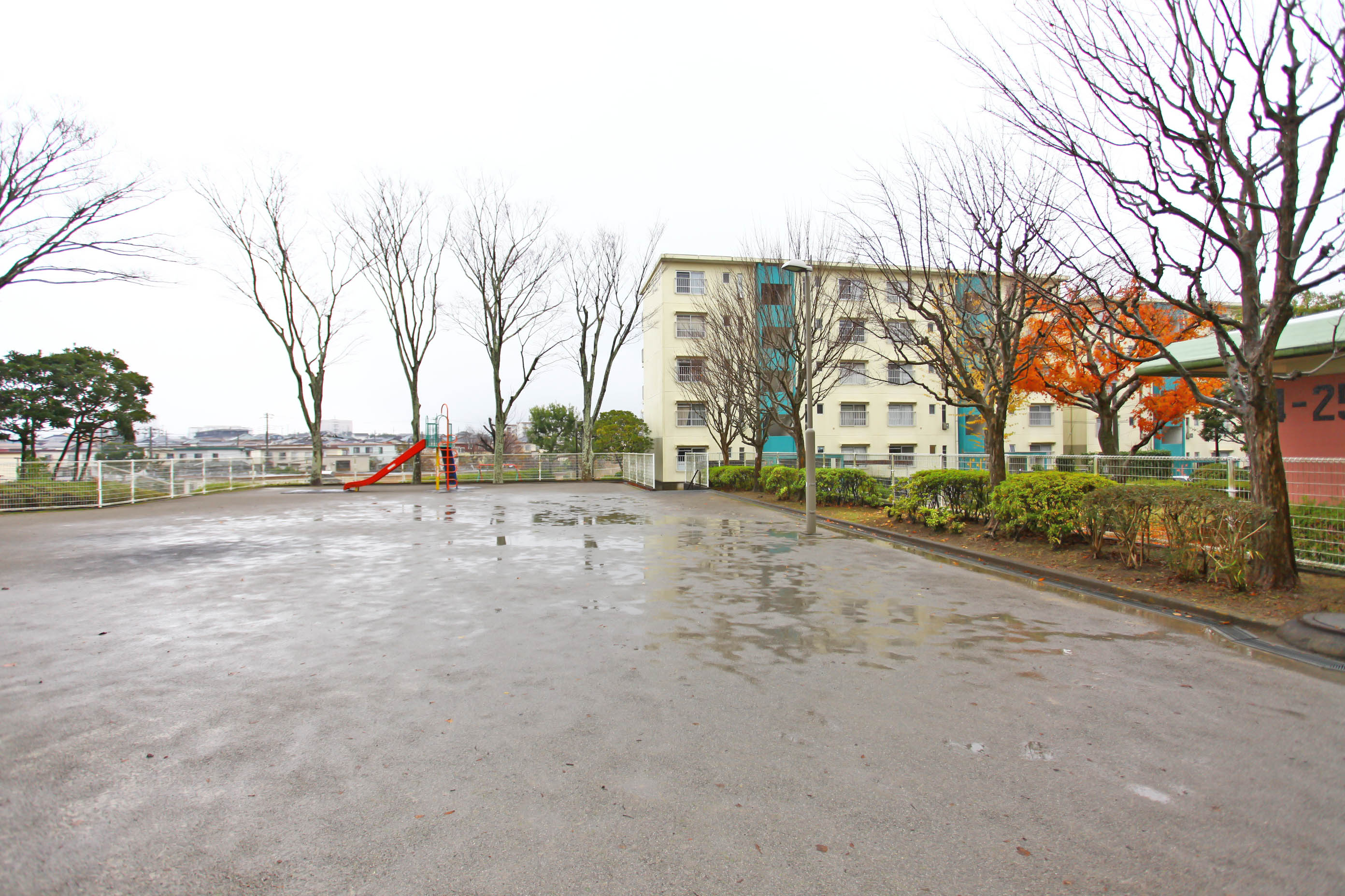 千葉県成田市にあるUR賃貸住宅 成田ニュータウン加良部四丁目の周辺写真 2/5