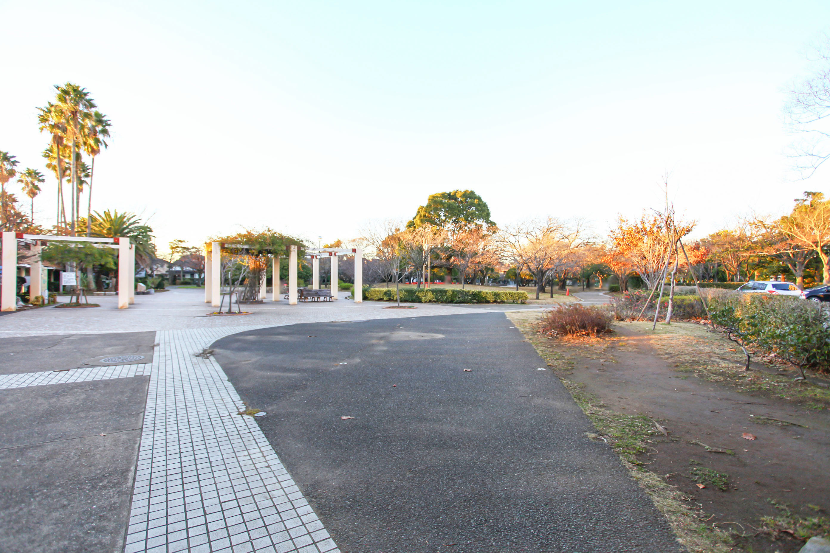 千葉県習志野市にあるUR賃貸住宅 谷津パークタウン参番街の周辺写真 4/13