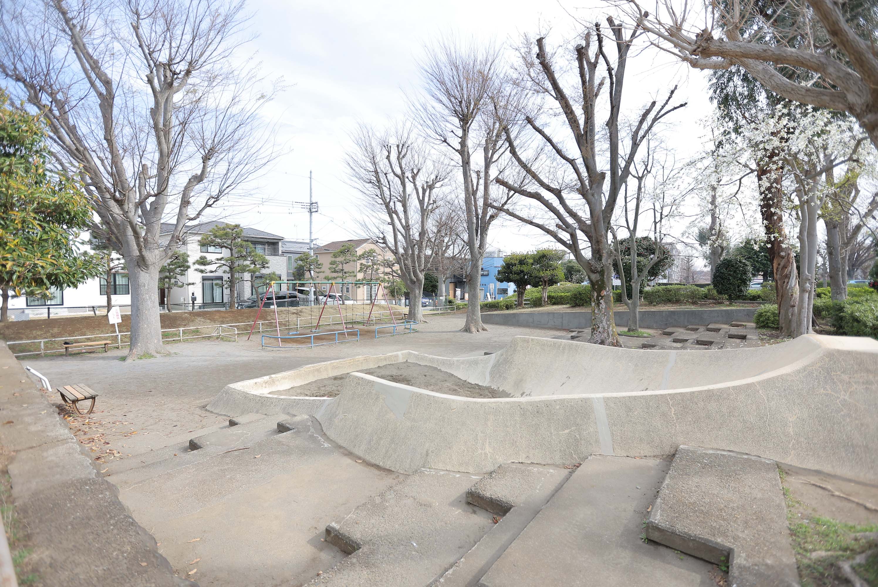 千葉県松戸市にあるUR賃貸住宅 小金原けやき通りの周辺写真 3/12
