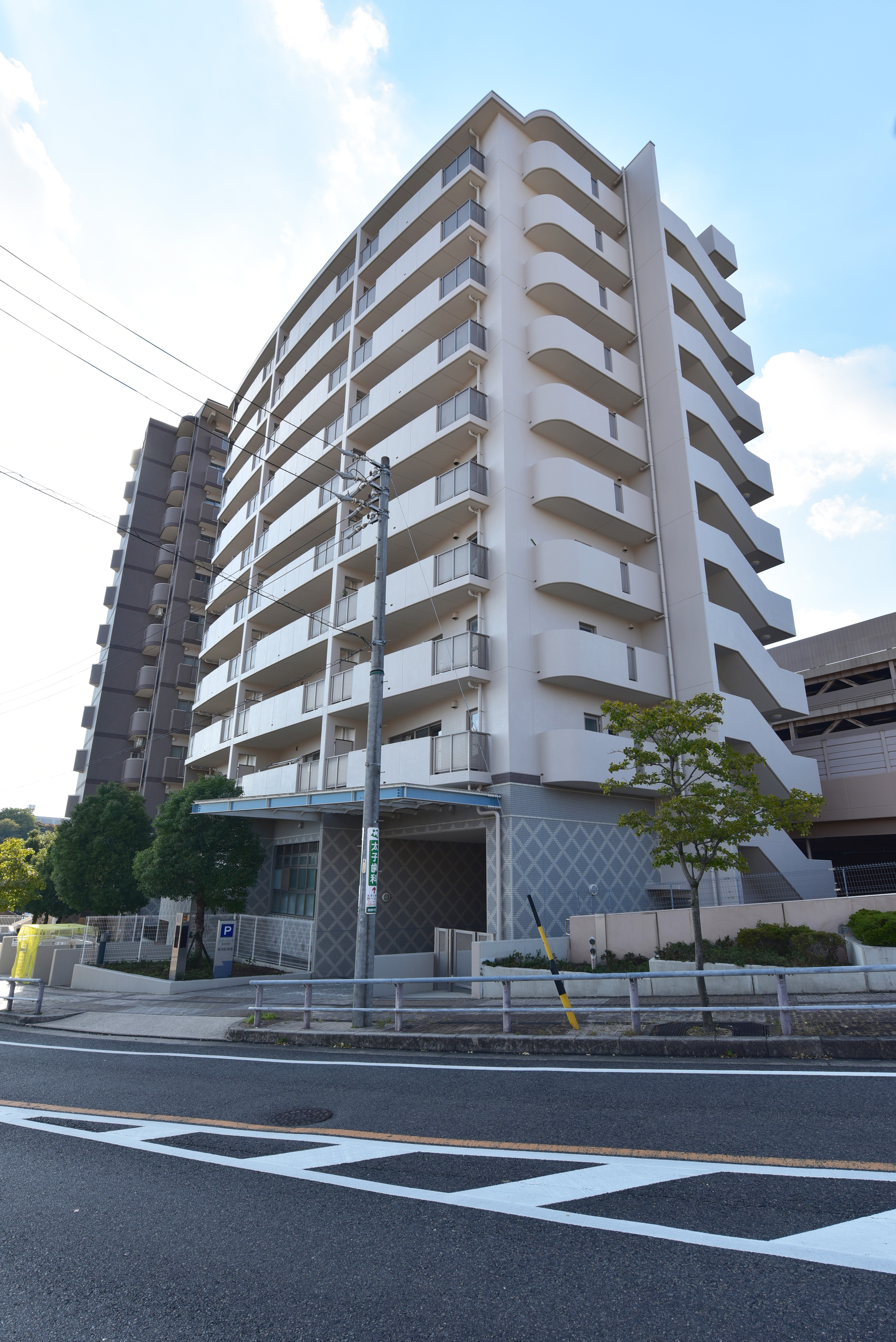 愛知県名古屋市緑区にあるUR賃貸住宅 アーバニア有松駅前の周辺写真 3/23