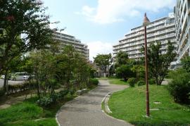 apartment 春日市日の出町3丁目1番1 ほか

住棟配置図