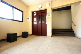 apartment 朝霞市膝折町2-9

住棟配置図