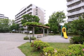 apartment 戸田市下前1-10

住棟配置図
