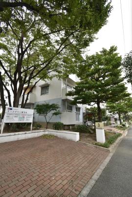 apartment 茨木市橋の内二丁目7番

住棟配置図