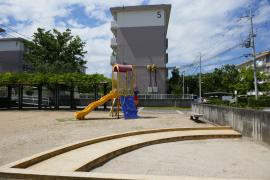 apartment 和泉市光明台三丁目1番、7番

住棟配置図