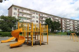 apartment 寝屋川市明徳一丁目・二丁目

住棟配置図