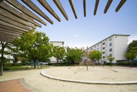 apartment 高槻市玉川二丁目

住棟配置図