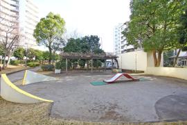 apartment 船橋市芝山1-40ほか

住棟配置図