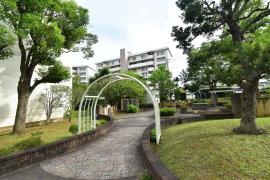 apartment 船橋市芝山1-40ほか

住棟配置図