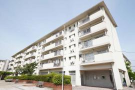 apartment 北九州市小倉南区志徳1丁目1番

住棟配置図