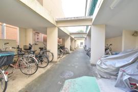 apartment 京都市西京区大原野東境谷町二丁目1番地2

住棟配置図